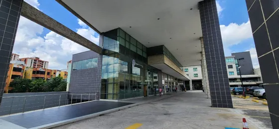 Venta Oficina Cc Concepto La Granja Naguanagua Mp Solo Clientes