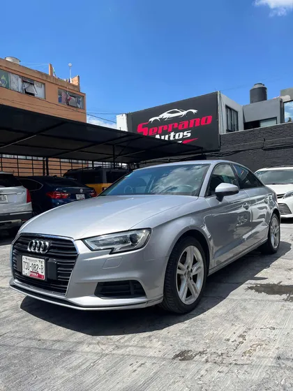Audi A3 2.0 Sedán L Dynamic At Dsg