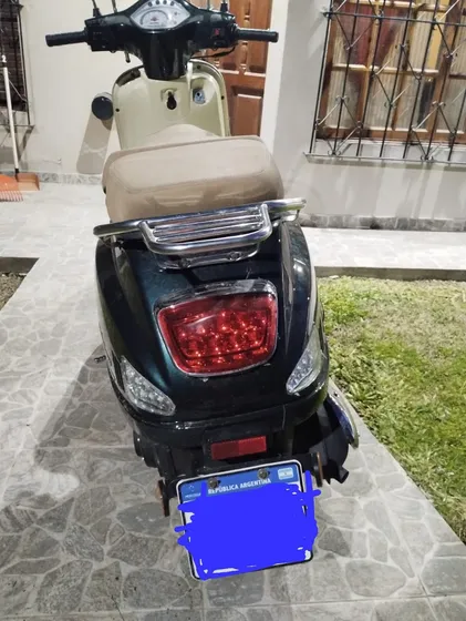 170 Km Uso Solamente En Barrio Cerrado, Casi Sin Uso