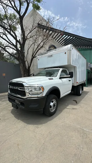 Ram 4000 5.7 Chasis Cabina P 4x2 Mt