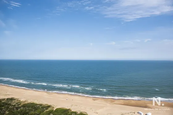 Departamento D 3 Dormitoios + Dependencia En Venta En Torre Le Parc