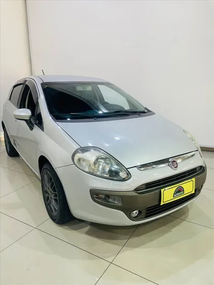 Fiat Punto Punto Essece 1.6 (flex)