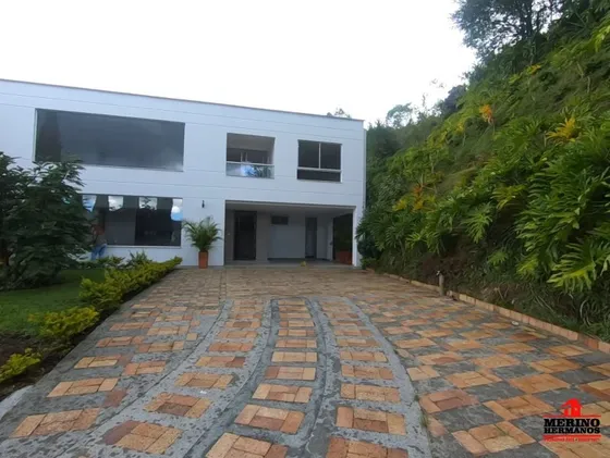 Casa En Venta En Retiro - Puro Cuero