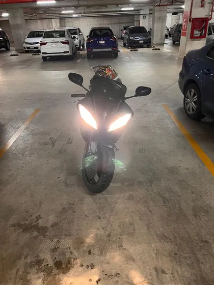 Yamaha R6 2016, Prácticamente Nueva