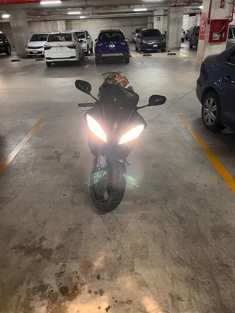 Yamaha R6 2016, Prácticamente Nueva