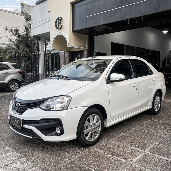 Toyota Etios 1.5 Sedan Xls