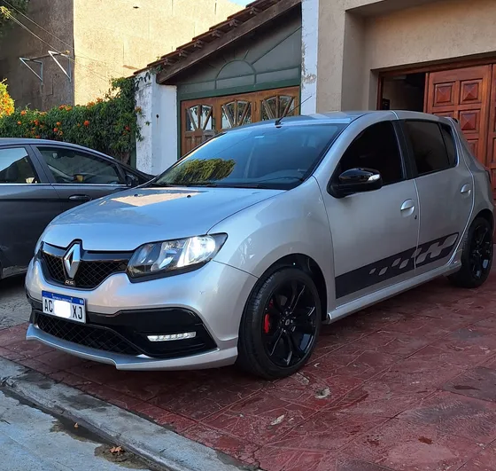 Renault Sandero 2.0 Rs 145cv