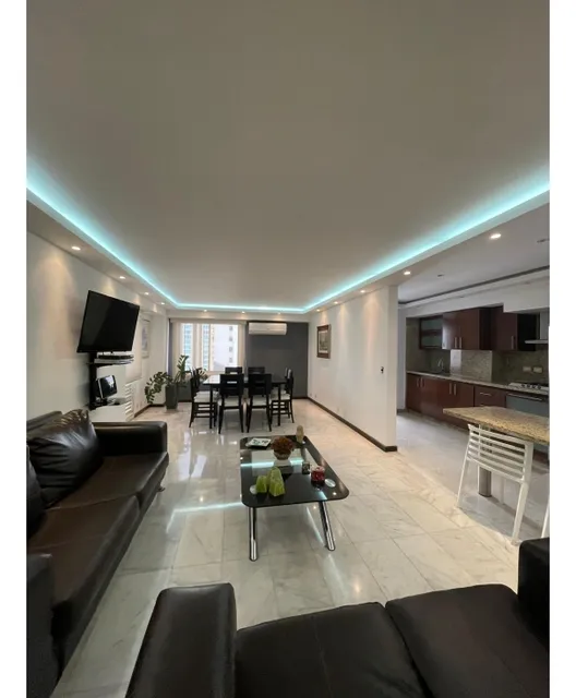 Apartamento En Venta Campo Alegre 108m2