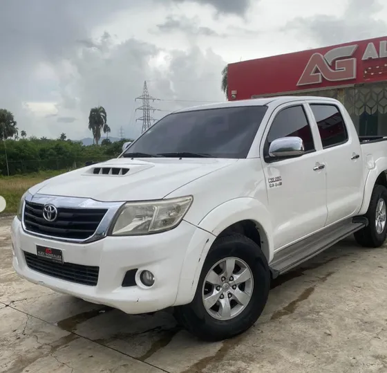 Toyota Hilux 2.7 Cabina Doble Mt