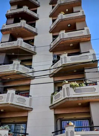 Departamento De Dos Ambientes Con Cochera En Alquiler  