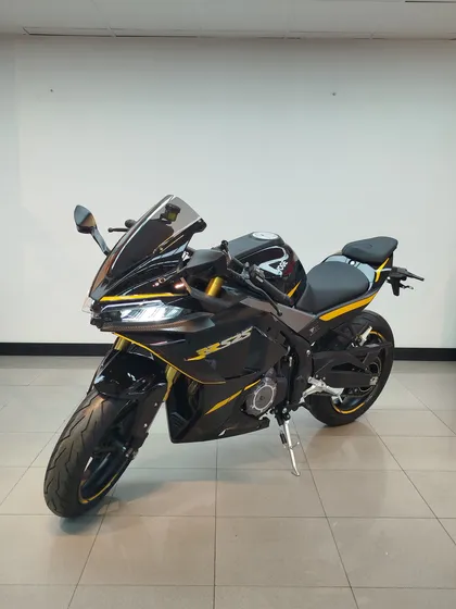 Voge Rr 525
