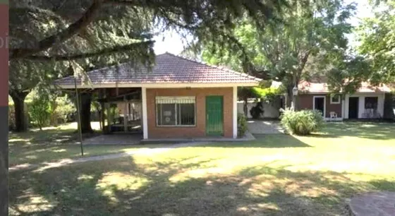 Venta.casa.quinta.lonchamps.burzaco.3 Ambientes.pileta.cochera.parque.