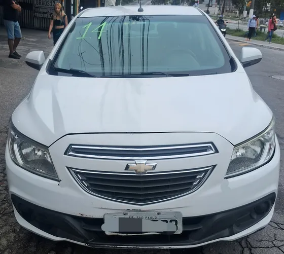 Chevrolet Onix 1.0 Lt 5p