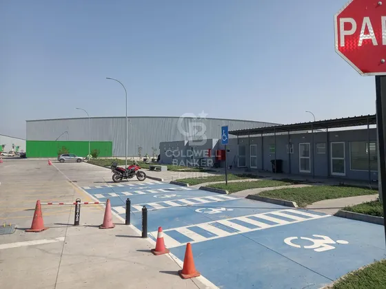 Bodegas De 5.002m2 En Parque Industrial Lo Boza