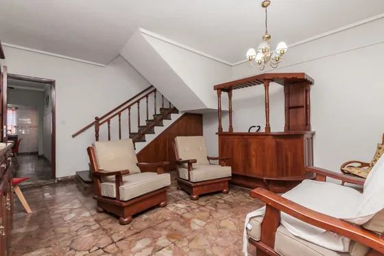 Excelente Casa 4amb. Mas Dpto De 2amb.avellaneda