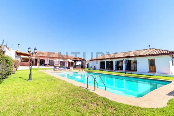 Se Vende Casa En Condominio Cerrado En Peñuelas
