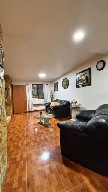 Casa Grande Y Comoda Con Financiamiento En Urbanizacion Buenaventura Country Club, Guatire.