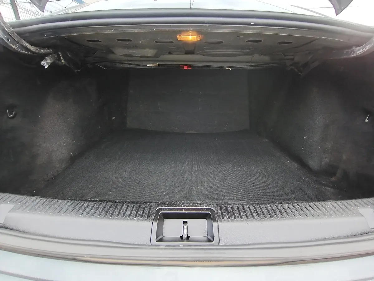 Renault Fluence 1.6 Confort 110cv5655572299284582410