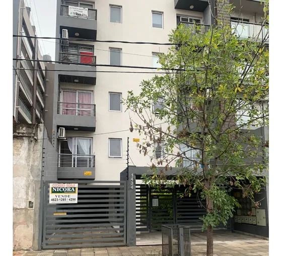 Alquilo Monoambiente En Moron Sur -al Frente Orientacion Norte