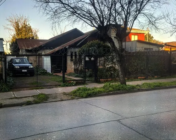 Casa Con Sitio Urbano-san Carlos (propiedad Céntrica)