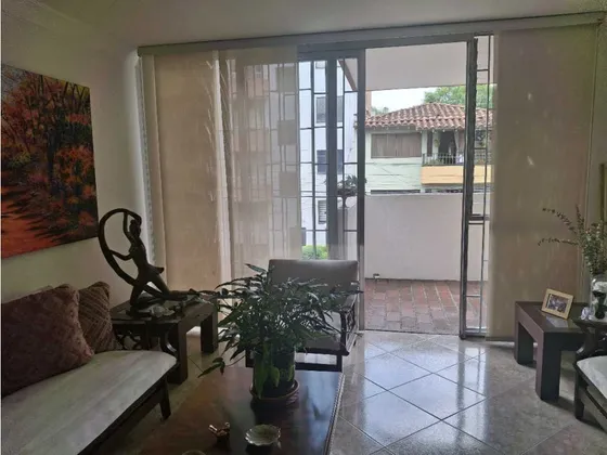 Apartamento En Venta En Almeria Laureles