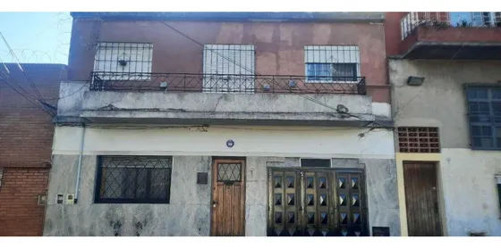 Casa En Venta Sobre Av. Roca