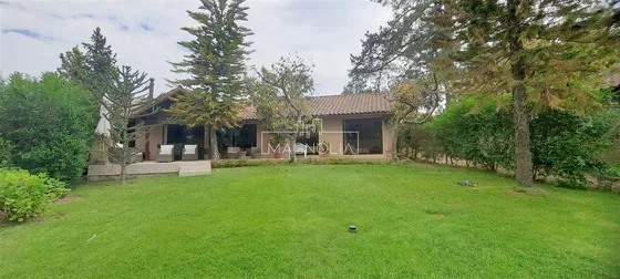 Casa En Venta De 4 Dorm. En Las Cabras