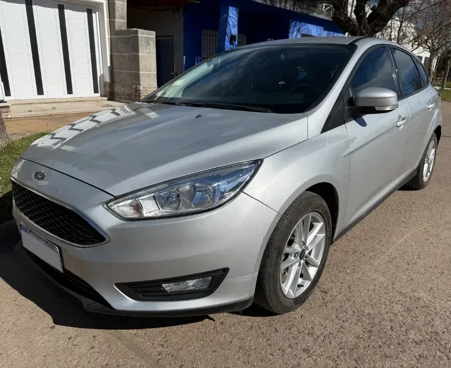 Ford Focus 5p 1.6l S