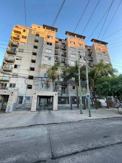 Venta Departamento 2 Ambientes,  Moron Centro