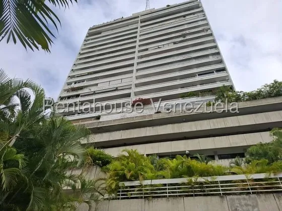 Apartamento En Venta En Colinas De Los Caobos Con Excelente Vista De Caracas Y El Avila 