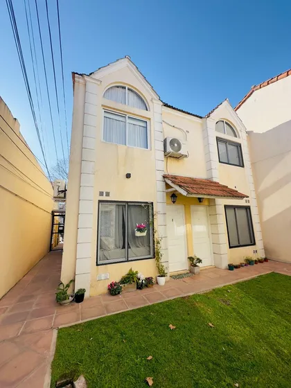 Departamento  En Venta 2 Ambientes En Haedo, Morón, G.b.a. Zona Oeste