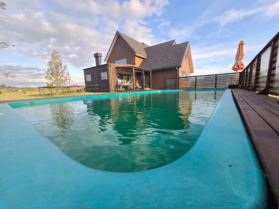 Hermosa, Luminosa Y Moderna Casa Con Piscina Temperada