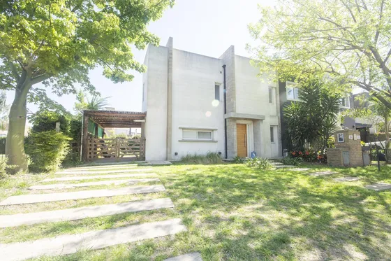 Casa En  Venta  Los Olivares 