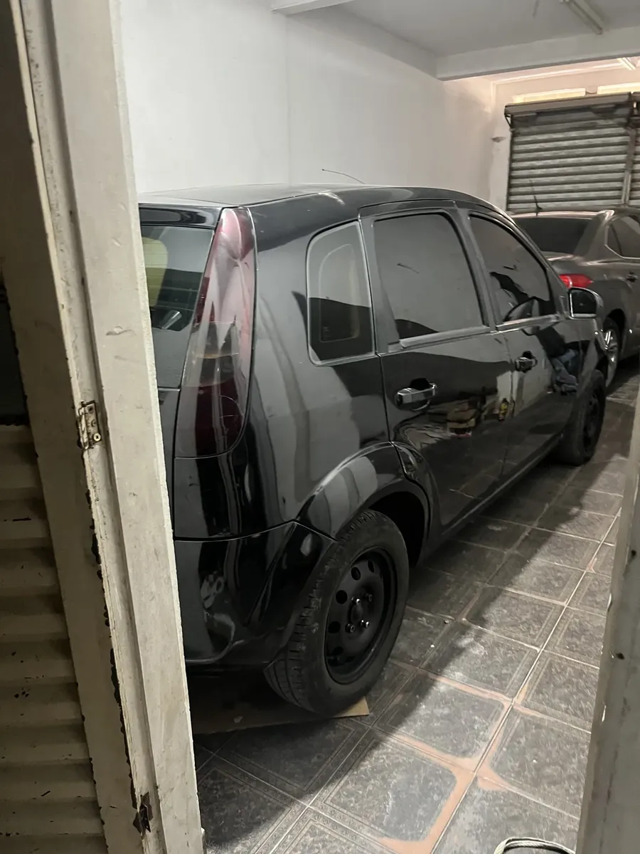 Ford Fiesta 2003 1.6 Class 5p — foto 9
