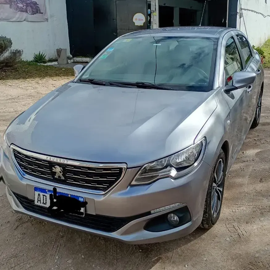 Peugeot 301 1.6 Allure Plus
