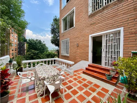 Oportunidad De Casa A La Venta  En El Poblado -el Campestre
