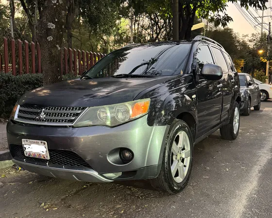 Mitsubishi Outlander 3.0 Xls Mt