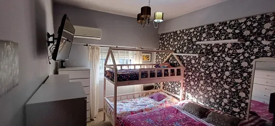 Dos Casas De 3 Ambientes Y Un Garaje Cada Una. Linda Zona.