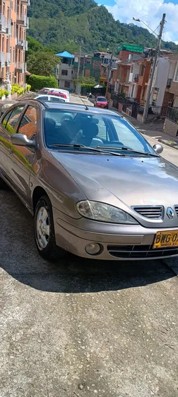 Renault Megane 1.4 Unique