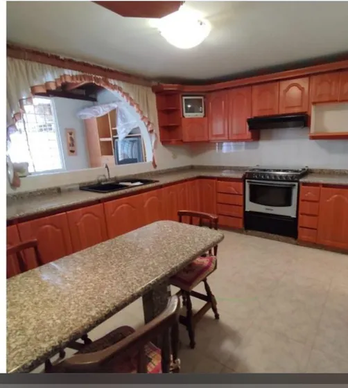 Vera Casa Inmobiliaria Vende Townhouse En La Urb Lomas Del Rocio Naguanagua L/firma Mp-2