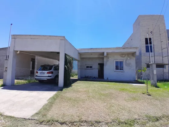 Casa En Venta Barrio Privado. ¡oportunidad Precio De Remate!