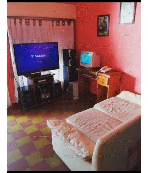Venta Casa 3 Ambientes, Parrilla, Patio Cochera Y Terraza.