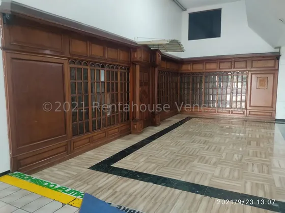 Venta De Local Comercial En Chuao Cct Vp 22-5930