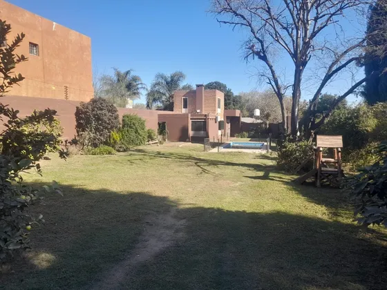 Dueño Vende Casa 6 Ambientes Con Pileta Y Cochera