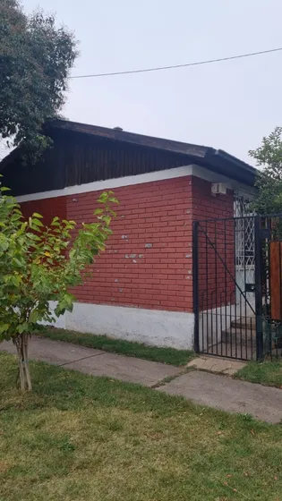 Casa En Barrio Tranquilo