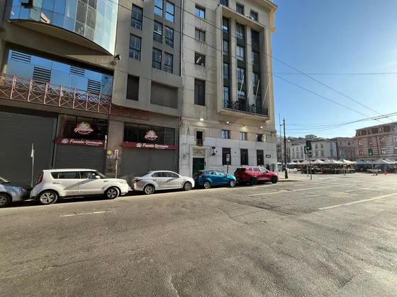 Local Comercial En Plaza Sotomayor Valparaíso