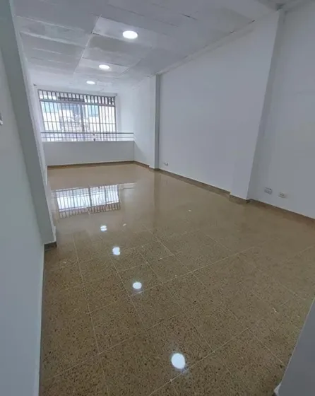 Local Comercial En Alquiler Barrio Popular