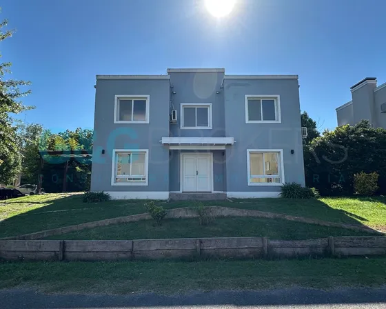 Casa En Venta En Barrio Cerrado Altos Del Sol
