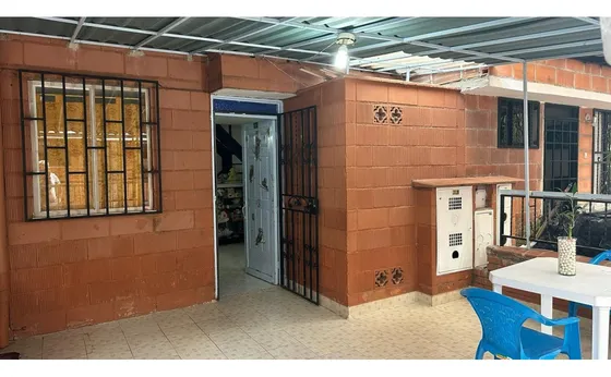 Casa Unifamiliar De 3 Niveles En Venta, Niquia, Bello, Antioquia