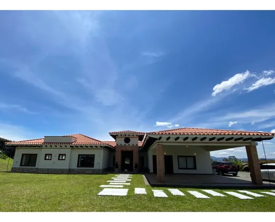 Casa Independiente En Venta Carmen De Viboral - San Antonio